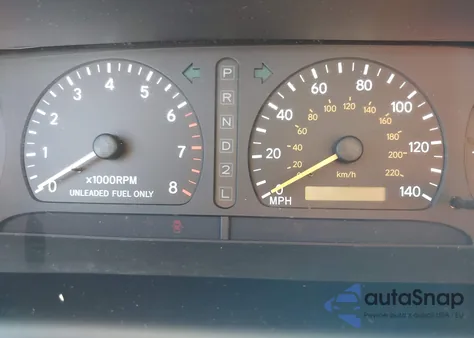 1998 Toyota Avalon Xl from USA, damaged, VIN 4T1BF18B7WU217612